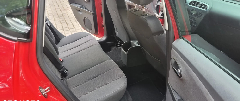 Seat Leon cena 9900 przebieg: 290000, rok produkcji 2006 z Szczecin małe 172